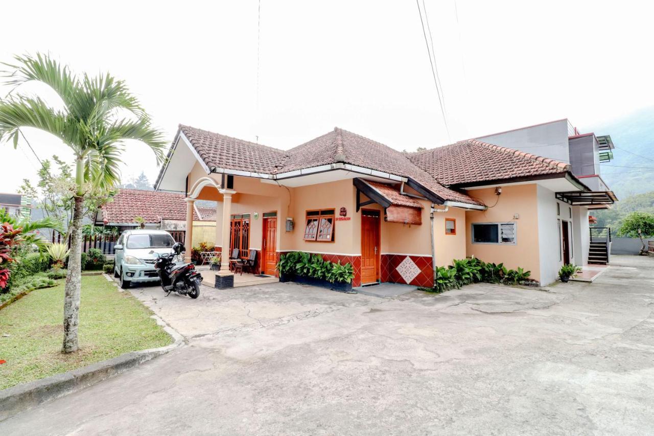 Villa Rose Ngaglik المظهر الخارجي الصورة