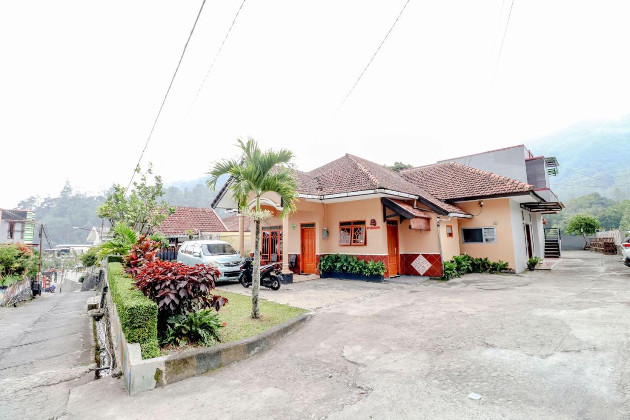 Villa Rose Ngaglik المظهر الخارجي الصورة